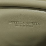 BV Teen Clutch
BottegaVeneta 1080