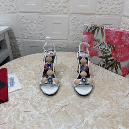 shoes DG 2025