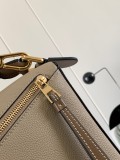 Loewe Jonathan Anderson 9017