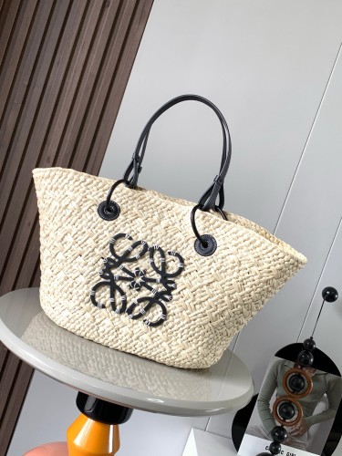 Loewe Corporacion Oficio 8008
