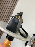 Loewe Jonathan Anderson 9064