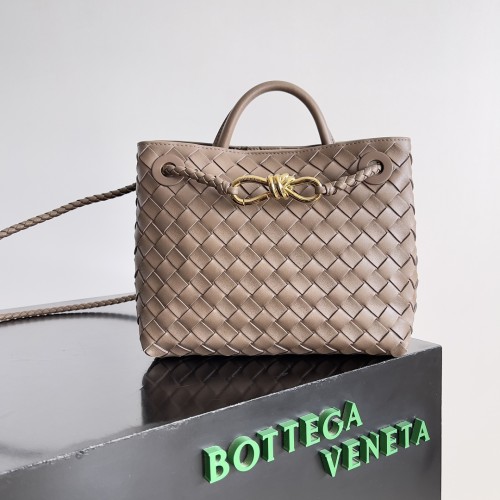 BV Bottega Veneta 1300