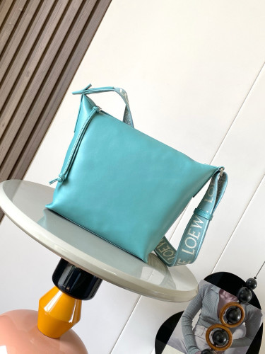 Loewe Cubi 9026