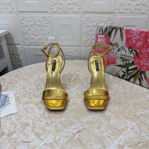shoes DG 2025