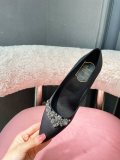 shoes seasonal