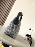 Loewe Cubi Anagram 9007