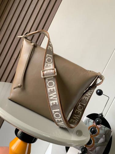 Loewe Cubi 9026