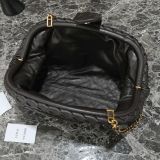 BV Teen Clutch
BottegaVeneta 1080