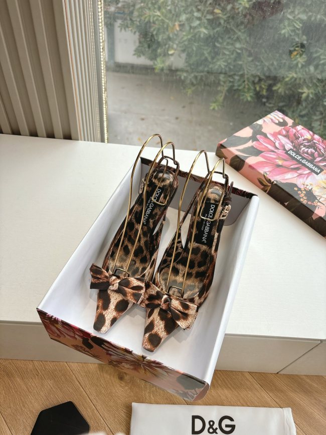 shoes DOLCE 2025