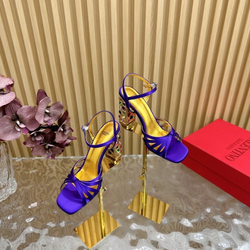 shoes Valentino 2025