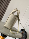 Loewe WE Font Tote 9090