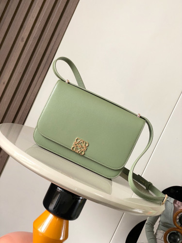 Loewe Anagram 9067