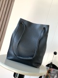 Loewe Anagram Pebble 9093
