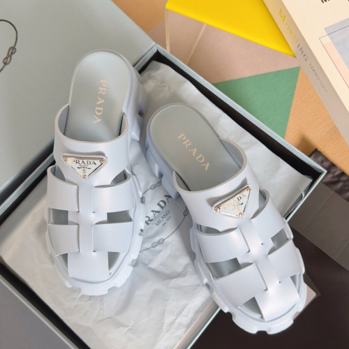 shoes Monolith