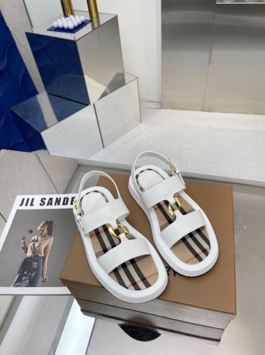 shoes Burberry 2022