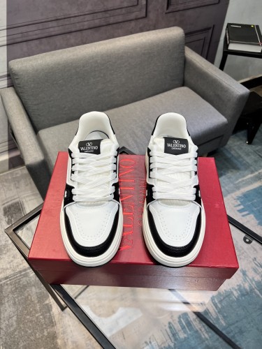 shoes Valentino 2025