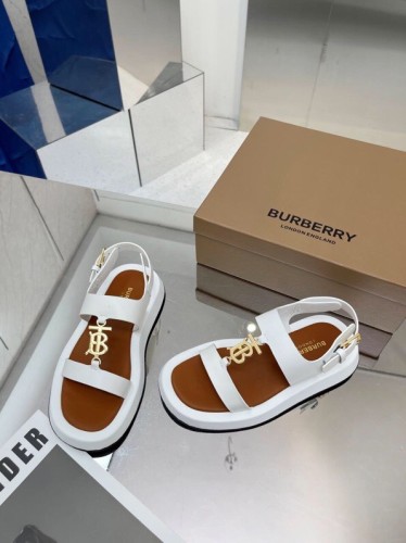 shoes Burberry 2022