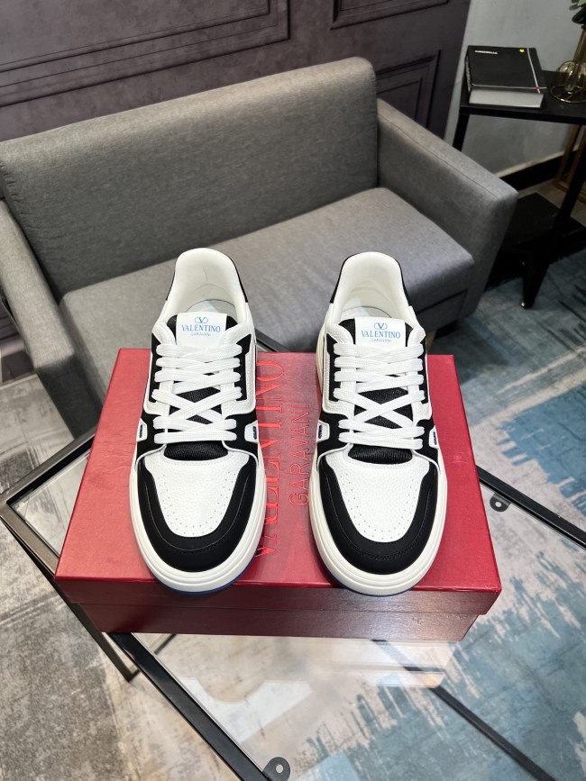 shoes Valentino 2025