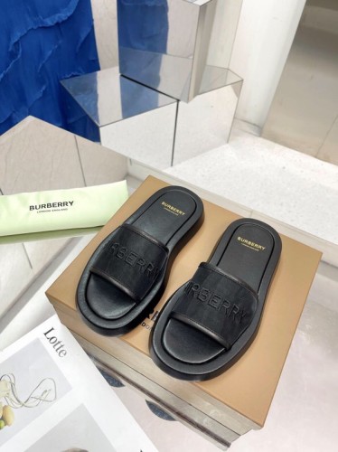 shoes Burberry 2022