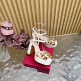 shoes Valentin 2025