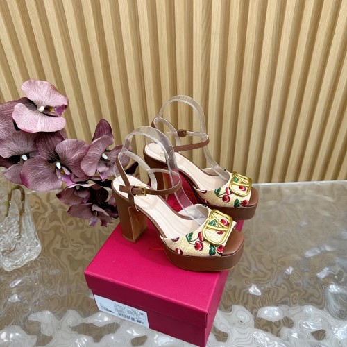 shoes Valentin 2025