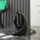 BV Teen Clutch
BottegaVeneta 1080