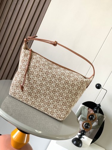 Loewe Cubi Anagram 9008