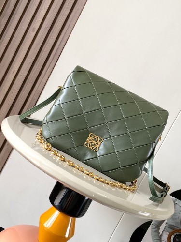 Loewe Puffer Goya 1000