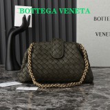 BV Teen Clutch
BottegaVeneta 1080