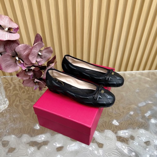 shoes Valentino 2025