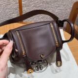 Hermes faced alligator 
Hardware
