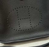 Hermes clemence
Hardware
