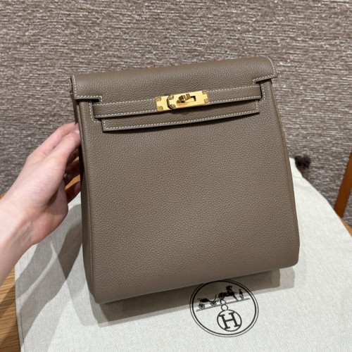 Hermes togo from France
Hardware