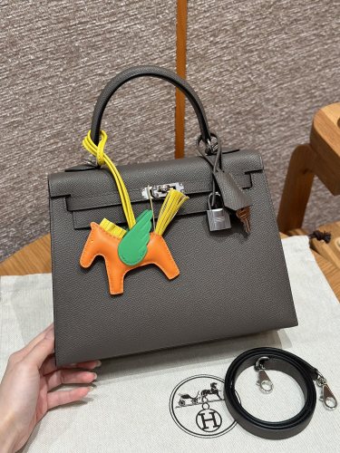 Hermes eposm From France
Hardware