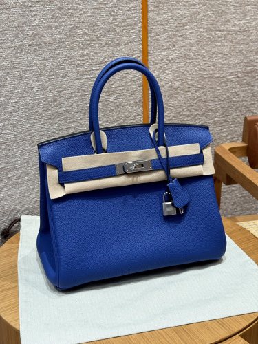 Hermes Togo From France
Hardware