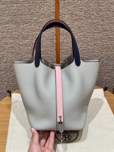 Hermes clemence and swift
Hardware