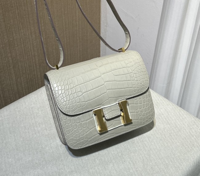 Hermes constance