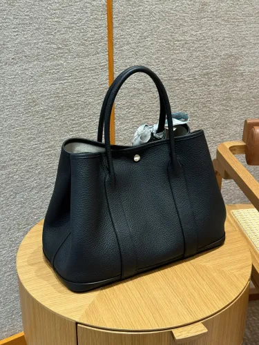 Hermes vache country From France