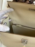 Hermes Kelly