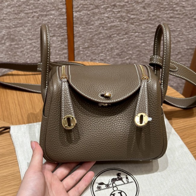 Hermes clemence 
Hardware