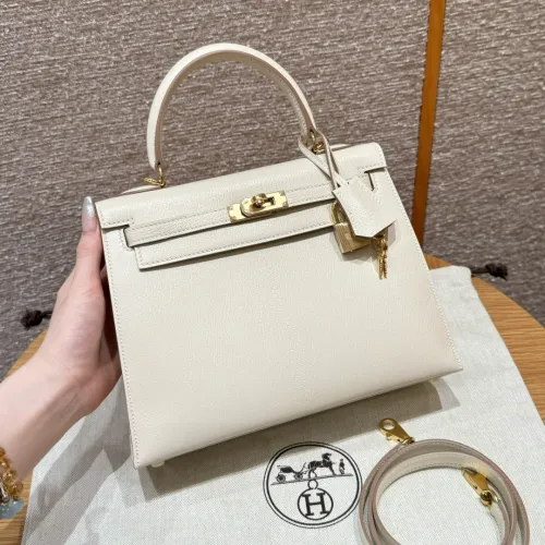 Hermes vre From France
Hardware