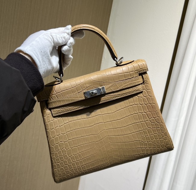 Hermes Kelly