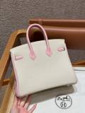 Hermes togo From France
Hardware
