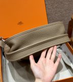 Hermes clemence
Hardware