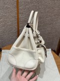 Hermes Birkin cargo
Colour