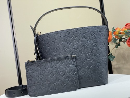 M29090 Black (Embossed) All-In Medium Bucket Bag 21 x 24 x 16 cm
