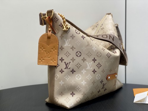 M26931 Vagabond Hobo Bag