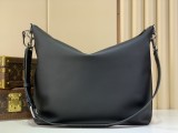 M28932 Vagabond Hobo Bag