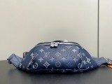 M28619 Rush Bumbag in dark blue full leather
