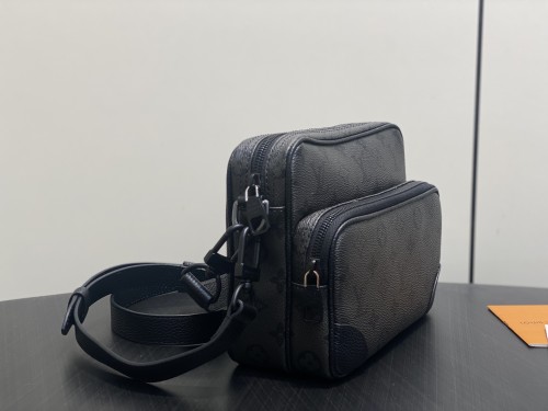 M26783 Nil Crossbody Bag
